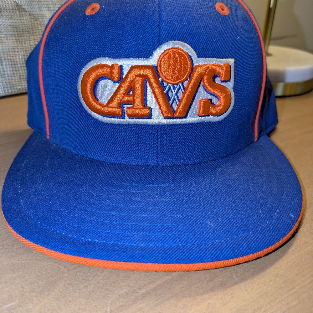 Cleveland Cavaliers Throwback Style Snapback Hat